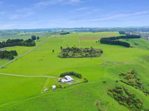 451 Table Flat Road, Apiti