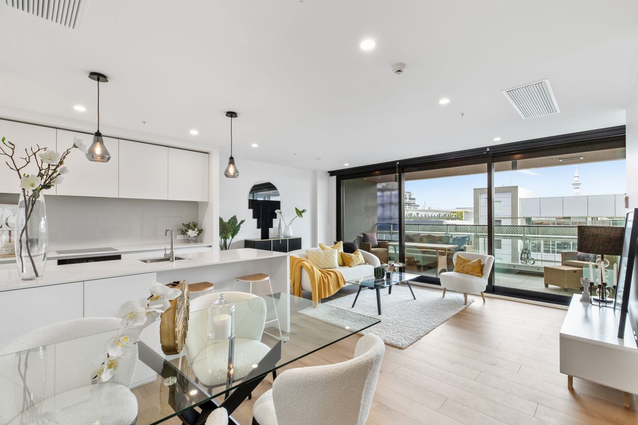 Boutique Luxury - Final Opportunity! - Vista 3