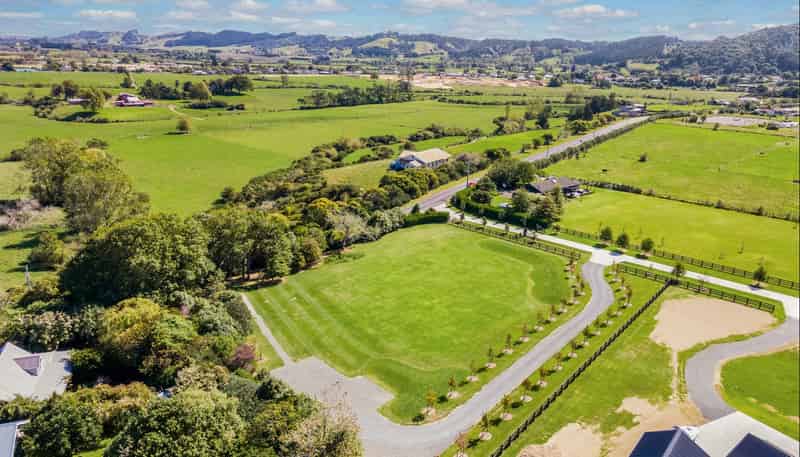 1 Rossbern Lane, Clevedon