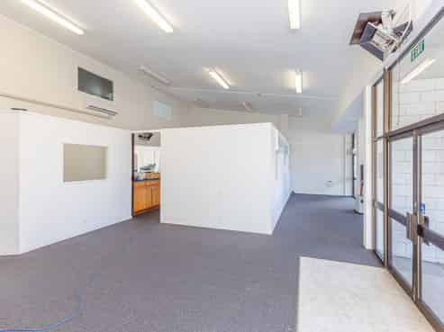 Prime opportunity on Victoria Avenue