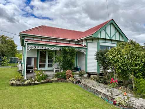 5 Baker Creek Road, Karamea