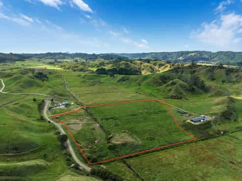 532 Foster Road, Taneatua