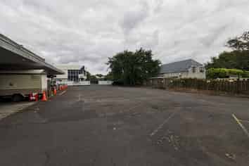 Northcote 240sqm workshop for lease