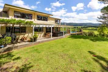 1363 East Coast Road, Kaiaua