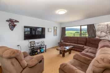 1363 East Coast Road, Kaiaua