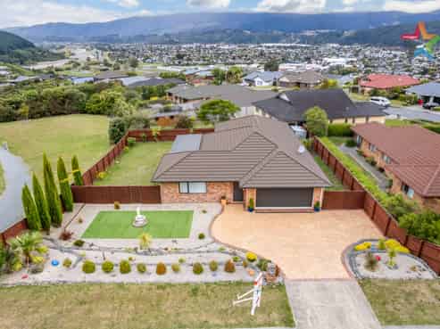 38 Kirton Drive, Riverstone Terraces