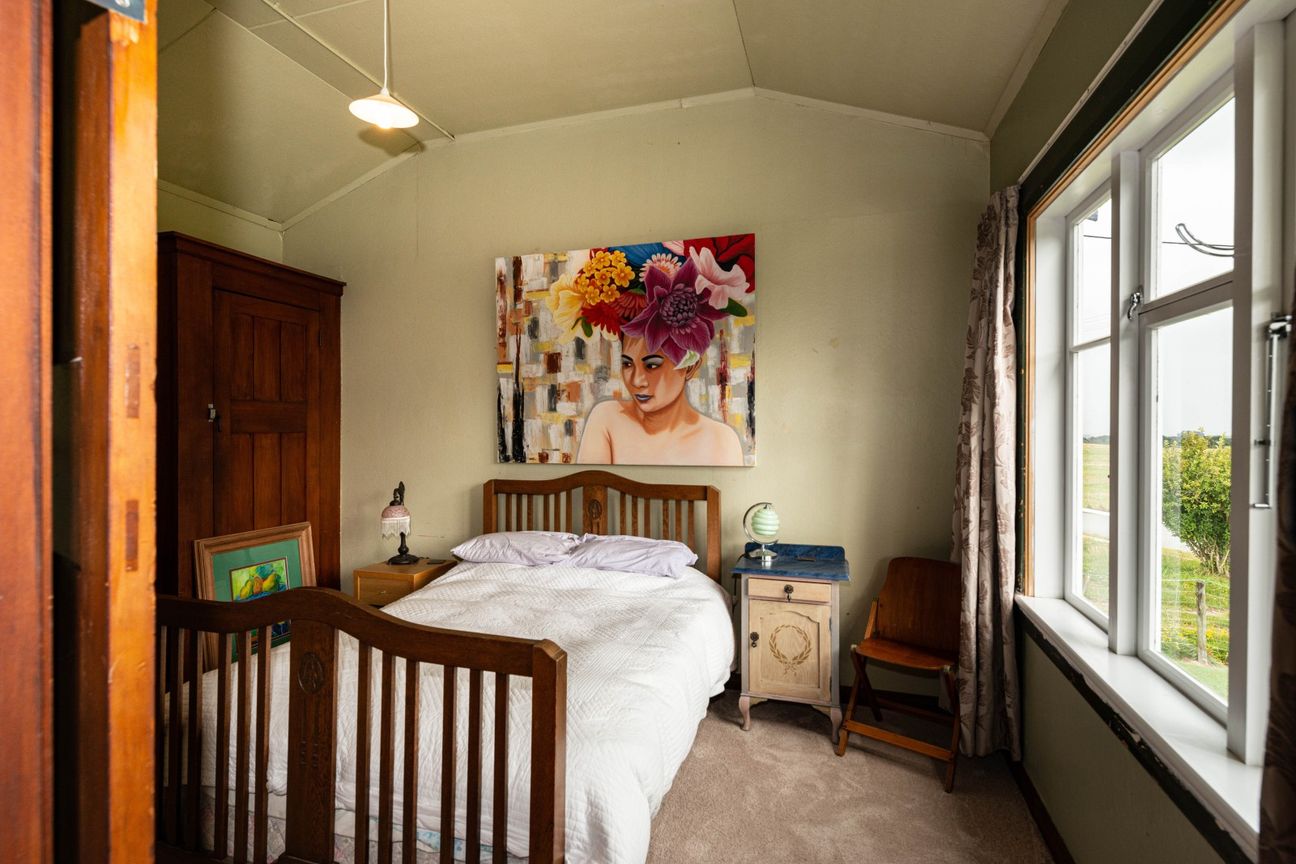 A blend of vintage and modern comforts - Więcej