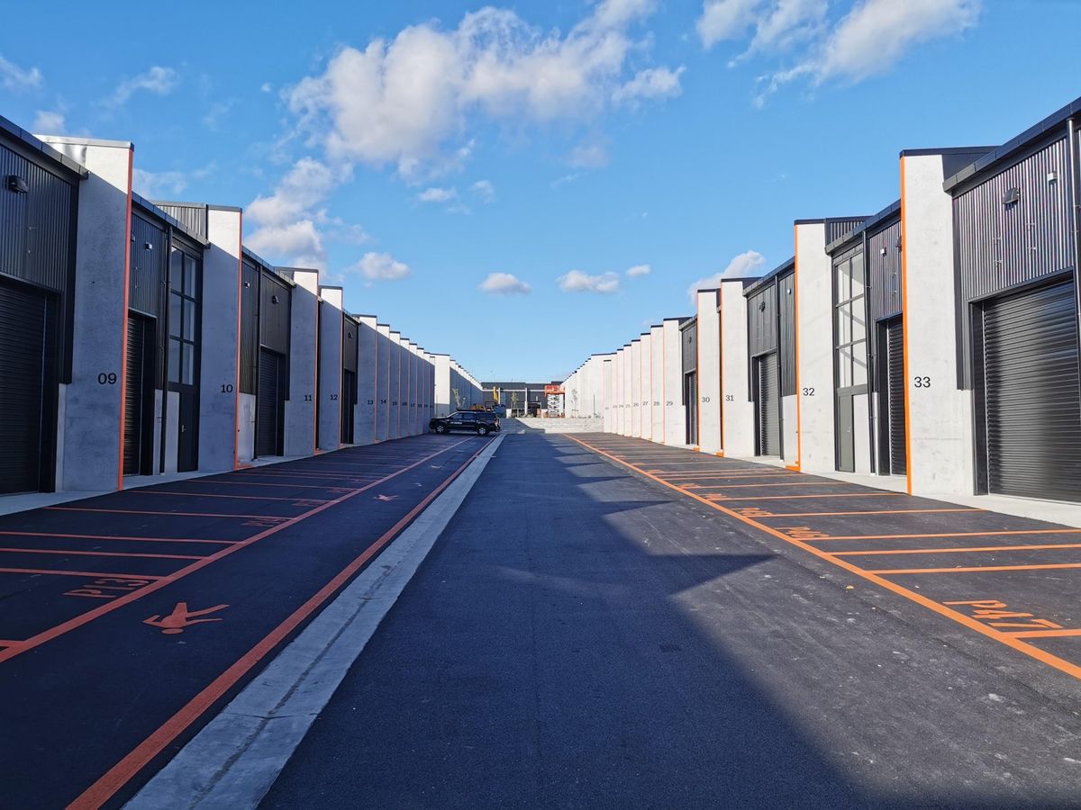 65sqm Hobsonville industrial to lease - Altro