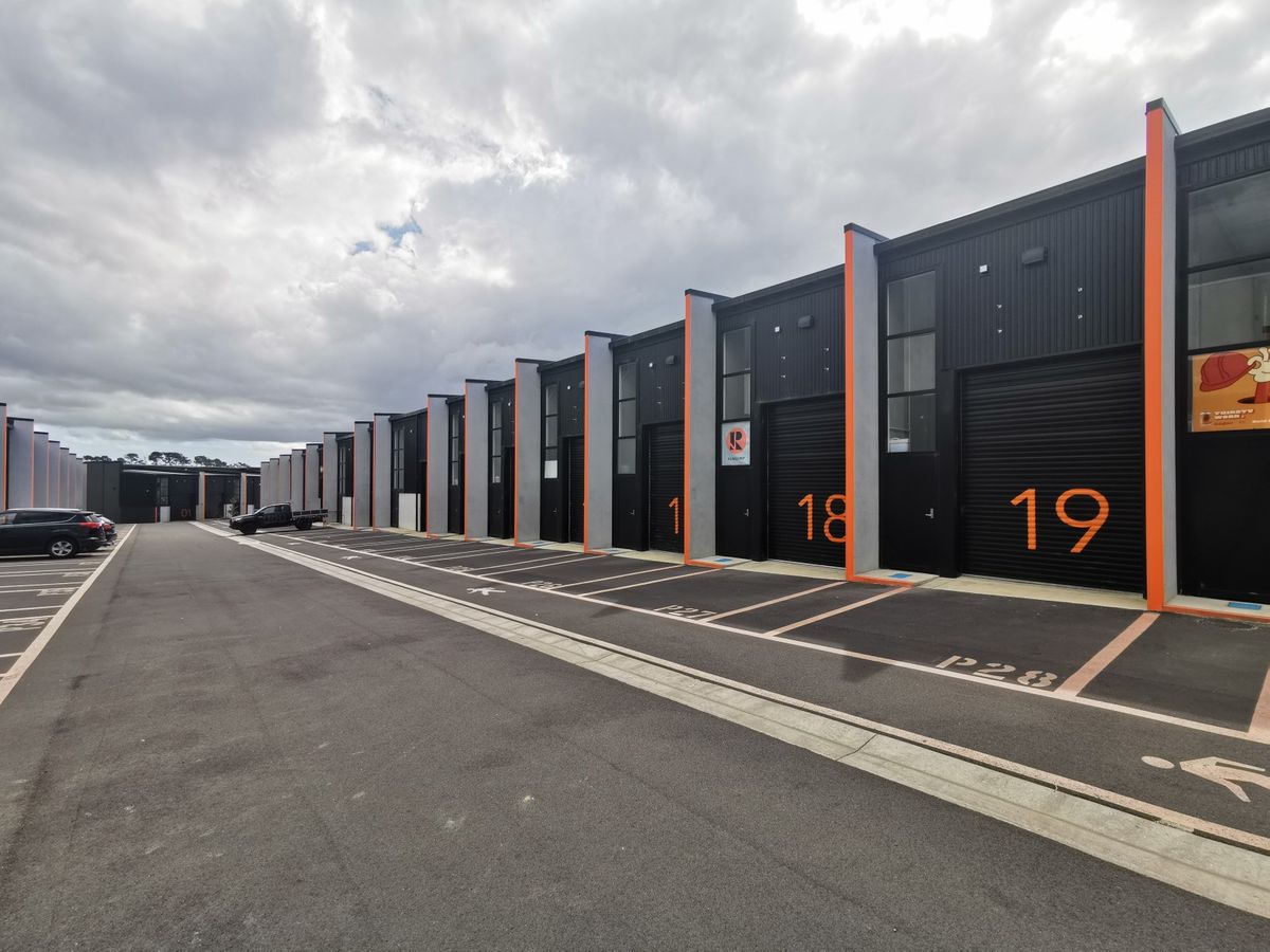 65sqm Hobsonville industrial to lease - Vista 2