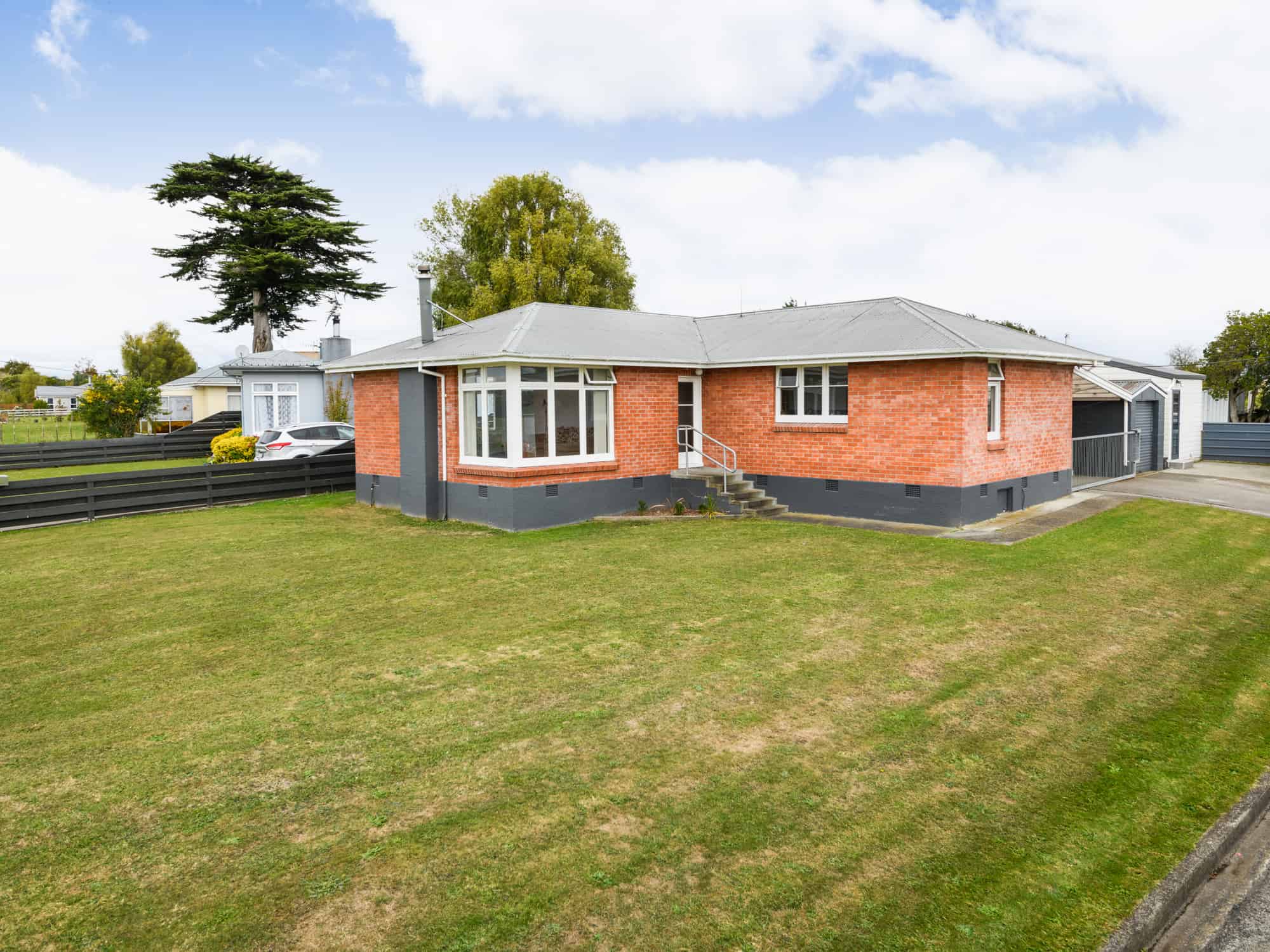 Bunnythorpe Homes and Real Estate for Sale realestate.co.nz