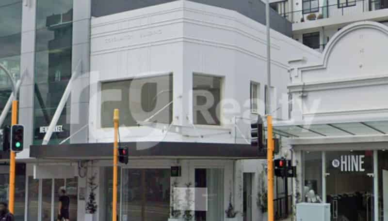 240 Broadway, Newmarket