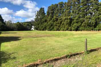 970 Kahikatea Flat Road, Waitoki