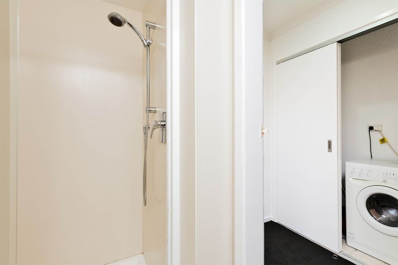 11 Liverpool Street, CBD - Studio for RENT - Mehr