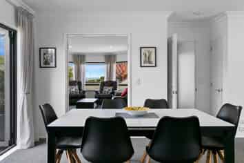 2/94 Harvey Street, Waipahihi