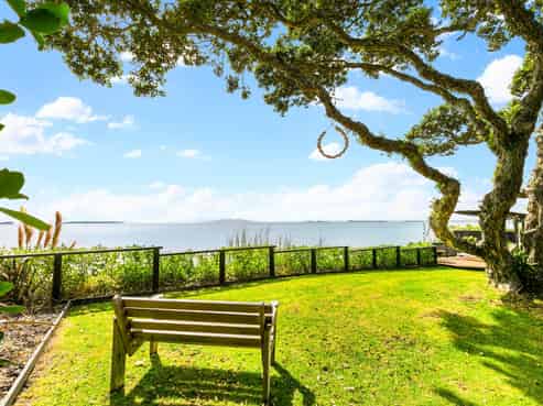 66a Cliff Road, Torbay