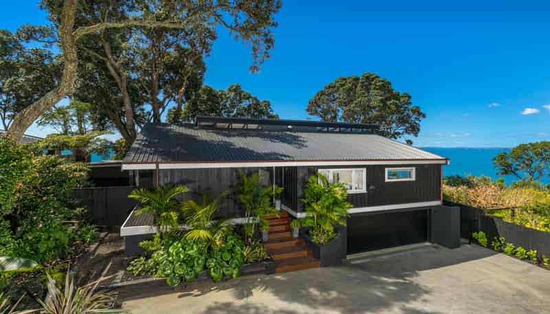 66a Cliff Road, Torbay