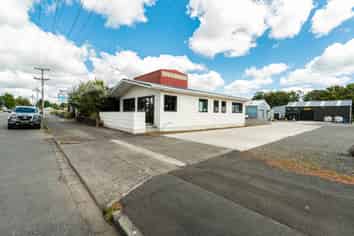 Prime commercial investment opportunity