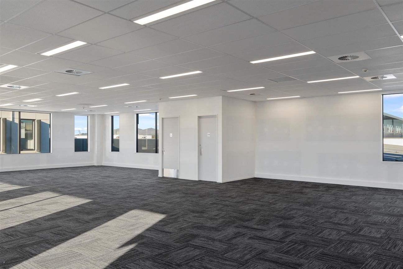 High-Profile Blank Slate on Riccarton Road - Aanzicht 6
