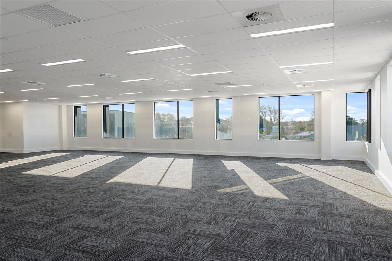 High-Profile Blank Slate on Riccarton Road - Aanzicht 4
