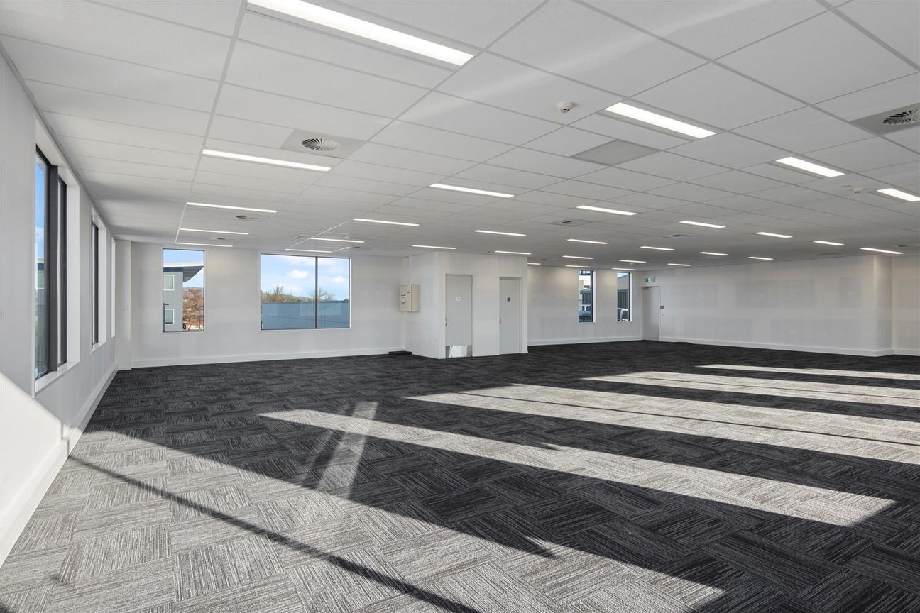 High-Profile Blank Slate on Riccarton Road - Aanzicht 5