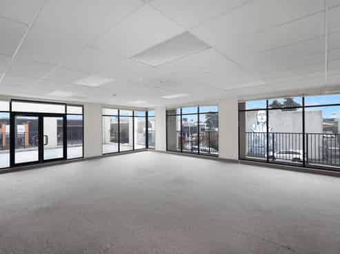 Affordable Walk-In/Sydenham