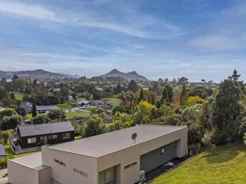 62 Panorama Parade, Pauanui