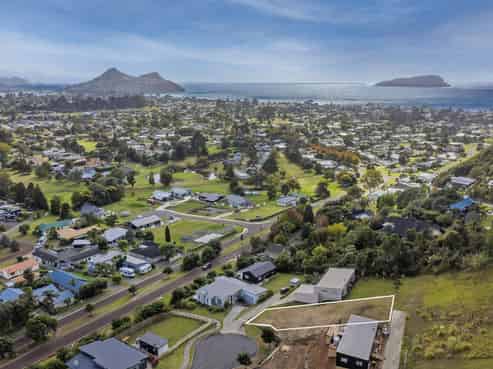 62 Panorama Parade, Pauanui