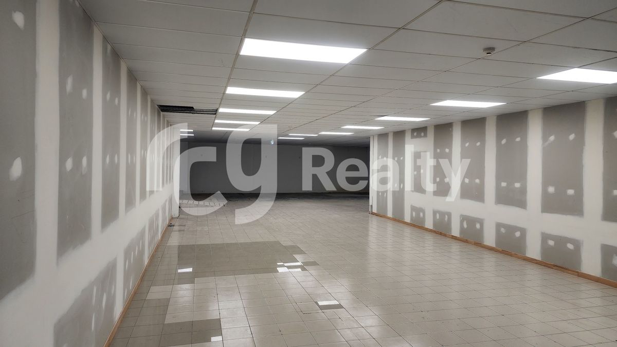 Newmarket Plaza Retail For Lease T22 - Vista 2