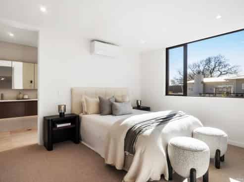 38A,B,C Finch Street, Western Springs