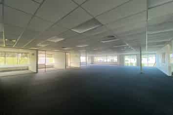 667m2* Ferrymead Office Space