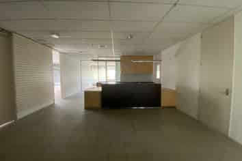 667m2* Ferrymead Office Space