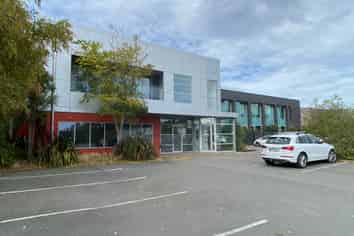 667m2* Ferrymead Office Space