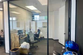 VERSATILE COMMERCIAL UNIT IN SILVERDALE
