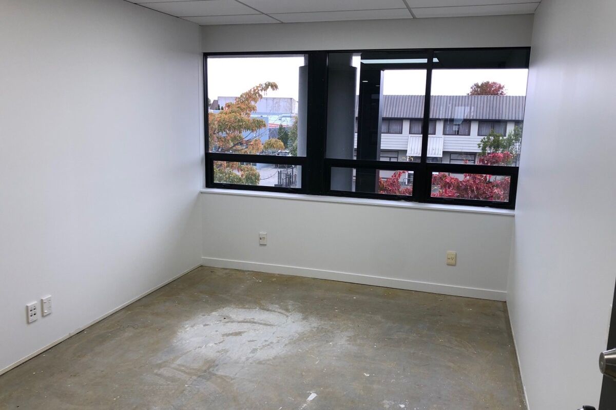 Affordable Refurbished & Fitted Out Offices/Riccarton - Més