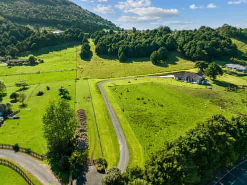 75 Snooks Road, Maungatapere