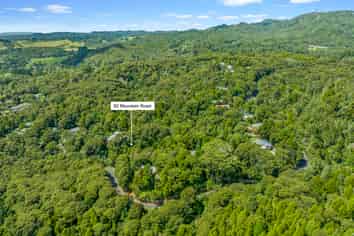 82 Mountain Road, Henderson Valley