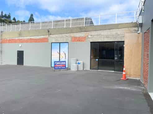 Versatile industrial space, newly refurbed complex