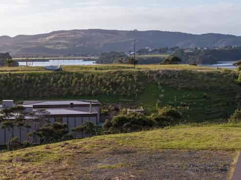 23 Ruruhi Street, Raglan