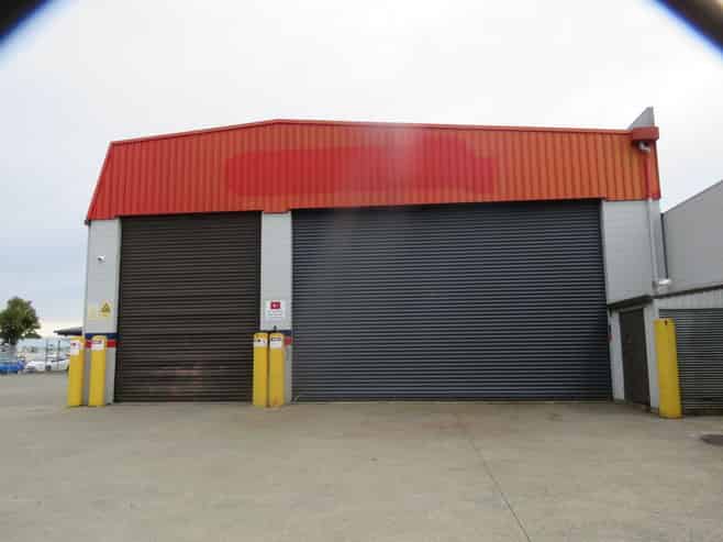 For Lease Drive - Through Warehouse 