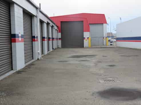For Lease Drive - Through Warehouse 
