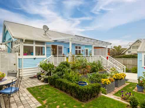 8 Effingham Street, North New Brighton