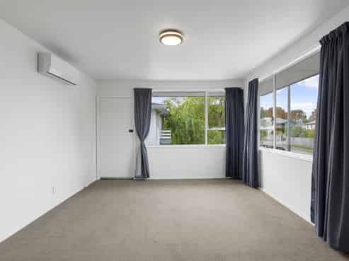 93 Springfield Road, Saint Albans