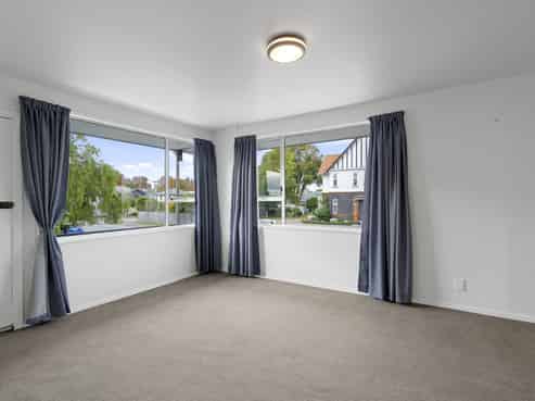 93 Springfield Road, Saint Albans