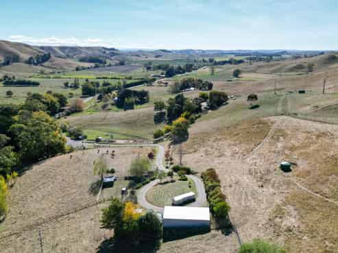 727 Valley Road, Raukawa
