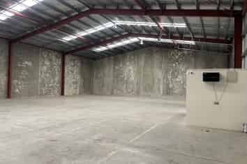 880sqm Industrial Space on Keith Street For Lease