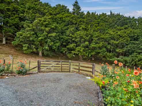 316A Crane Road, Kauri