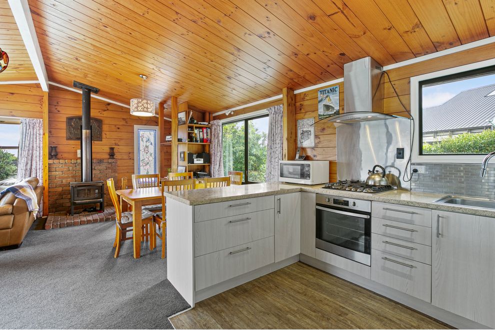 10 Kaitake Place, Oakura, New Plymouth For Sale realestate.co.nz