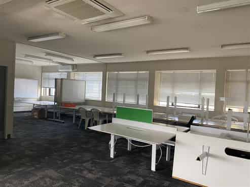 SURPLUS OFFICE CLOSE TO SH1C