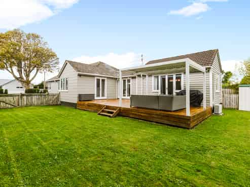 12 Village Way, Ardmore