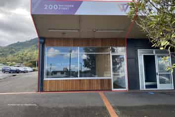 Well presented, excellent exposure - For Lease